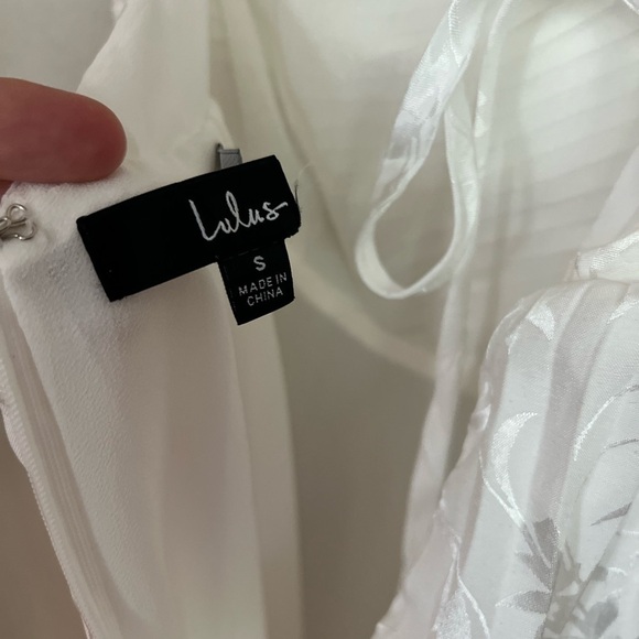 Pleating Up White Satin Jacquard Pleated Midi Dress - Picture 11 of 11